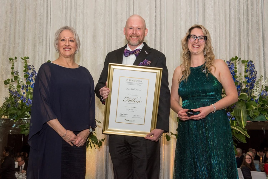 Left to right: Suzanne Tucker, Chair, CPA NB Board of Directors; Tim Walker, CPA NB Fellow recipient and UPEI VP, Administration and Finance; and Mylène Lapierre, President and Chief Executive Officer, CPA NB.
