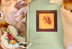 A reproduction of a first-edition Anne of Green Gables