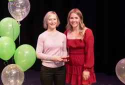 Dr. Cate Creighton receives the SCVMA Teacher of the Year Award from Samantha Shute