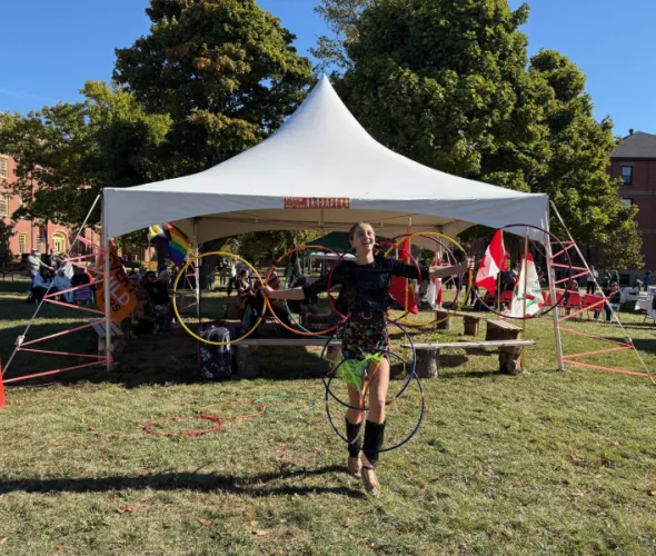 Hoop dancer at Mawi'omi